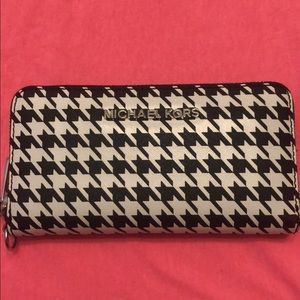 Michael Kors wallet